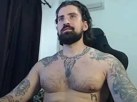 Snapshot of MateoHunk chatting on 09-14-25, 10:48 MateoHunk online show from 09-14-25, 10:48