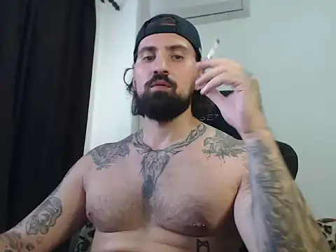 Snapshot of MateoHunk chatting on 09-11-25, 10:04 MateoHunk online show from 09-11-25, 10:04
