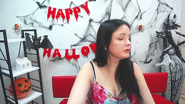 TayaBoret online show from 11-06-25, 06:45