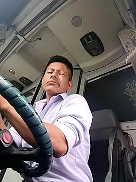 alexchir4 online show from 10-27-25, 03:35