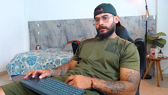 hanz col online show from 11-26-25, 02:33