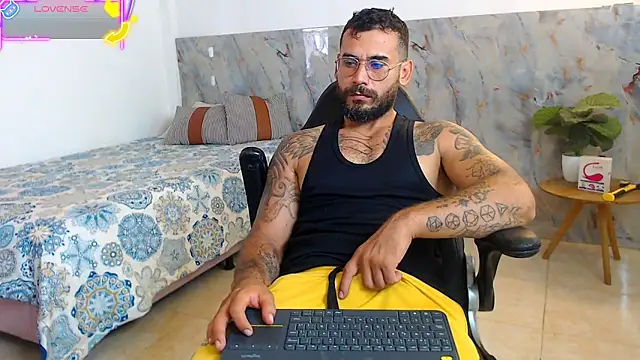 hanz col online show from 10-25-25, 01:01