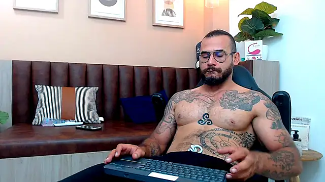 hanz col online show from 03-18-25, 11:33