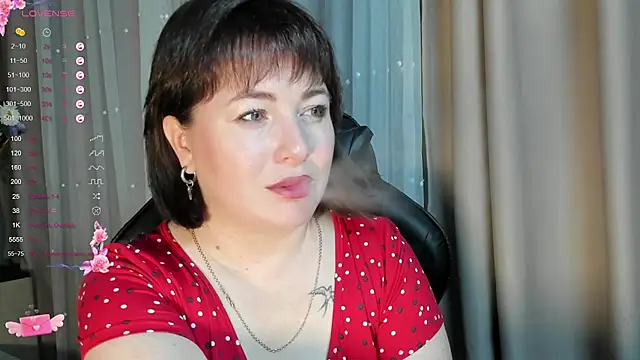 Victoria Di online show from 09-18-25, 01:14