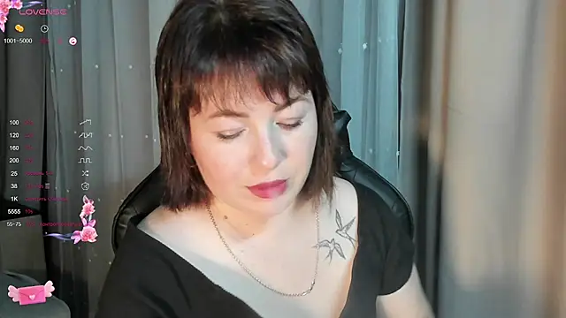 Victoria Di online show from 09-26-25, 02:02