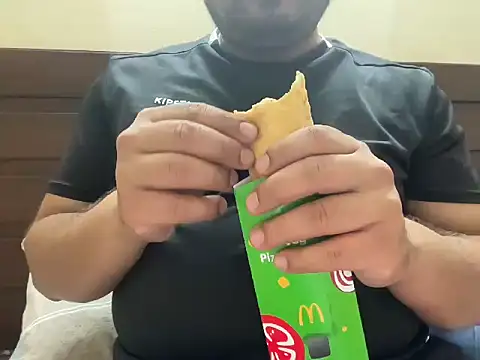 coolboy6566 online show from 04-04-26, 06:03