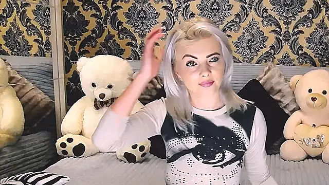 Snapshot of Aly_girl1 chatting on 03-14-25, 09:57 Aly girl1 online show from 03-14-25, 09:57