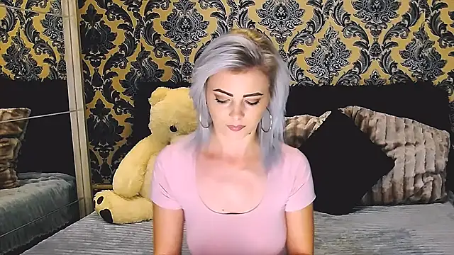 Snapshot of Aly_girl1 chatting on 02-06-25, 10:58 Aly girl1 online show from 02-06-25, 10:58