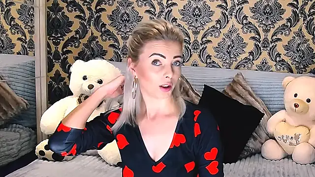 Snapshot of Aly_girl1 chatting on 02-22-25, 10:40 Aly girl1 online show from 02-22-25, 10:40