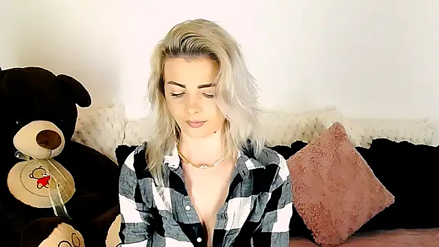 Aly girl1 online show from 01-18-26, 01:36