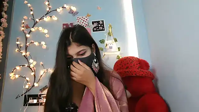 Reena Singh53 online show from 11-01-25, 12:10