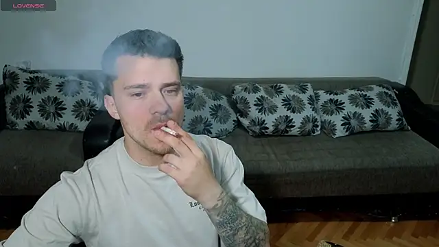 JohnnyStepBro online show from 04-28-26, 08:35