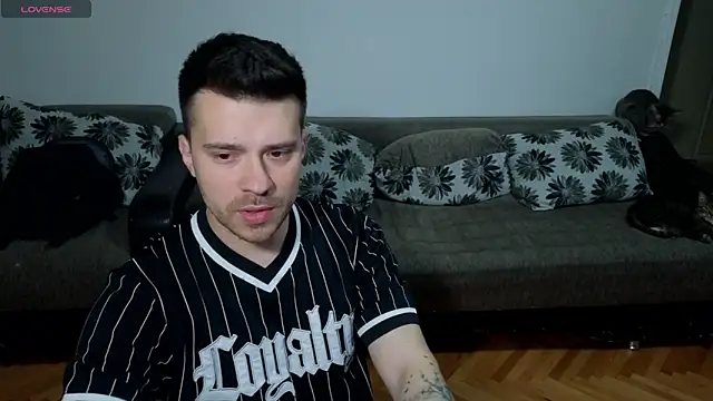 JohnnyStepBro online show from 04-21-26, 10:38