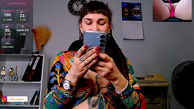 Snapshot of FoxRineHelen chatting on 03-06-25, 05:54 FoxRineHelen online show from 03-06-25, 05:54