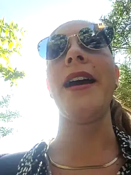 Snapshot of Hanny_24 chatting on 09-23-25, 02:24 Hanny 24 online show from 09-23-25, 02:24