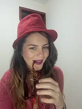 Snapshot of Hanny_24 chatting on 10-10-25, 03:18 Hanny 24 online show from 10-10-25, 03:18