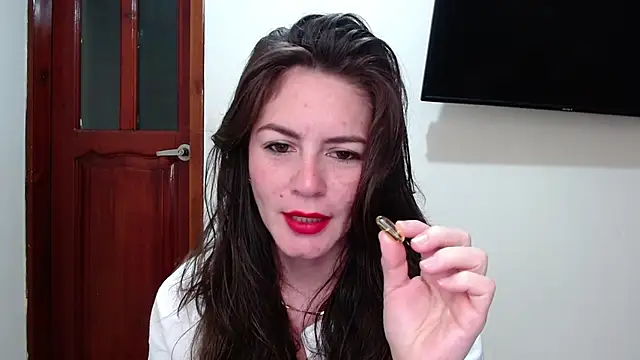Snapshot of Hanny_24 chatting on 07-23-26, 01:19 Hanny 24 online show from 07-23-26, 01:19