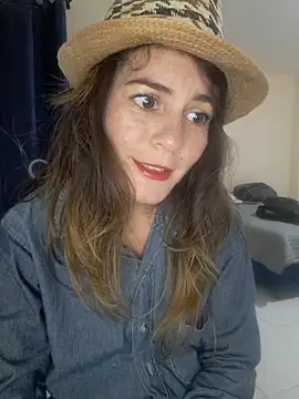Snapshot of Hanny_24 chatting on 09-28-25, 02:51 Hanny 24 online show from 09-28-25, 02:51