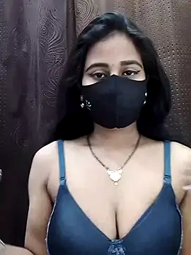 Snapshot of Lalisa_sexy chatting on 04-21-26, 11:00 Lalisa sexy online show from 04-21-26, 11:00