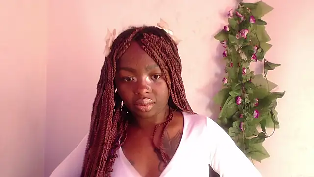 Snapshot of _Zooee chatting on 05-02-26, 07:08 Zooee online show from 05-02-26, 07:08