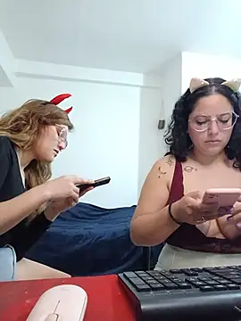 babyluna939 online show from 07-10-26, 07:36