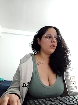 babyluna939 online show from 04-28-26, 11:42
