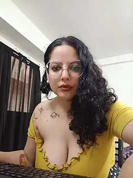 babyluna939 online show from 06-07-26, 02:22