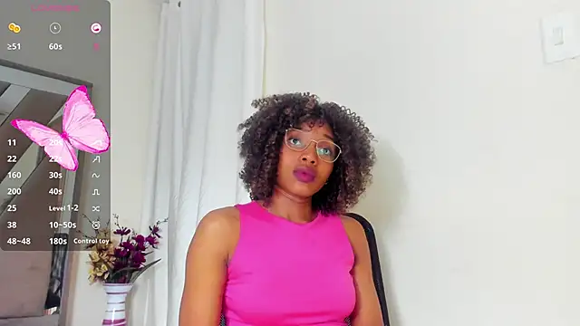 Snapshot of sara_williams01 chatting on 03-18-25, 11:09 sara williams01 online show from 03-18-25, 11:09