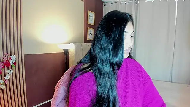 Little Ivy online show from 03-18-26, 07:26