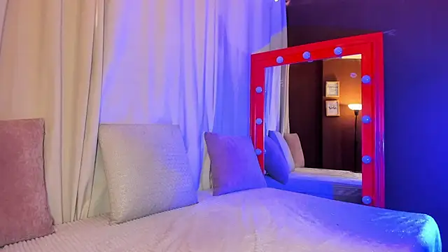 Little Ivy online show from 02-21-26, 01:46