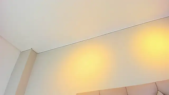 Isis Osman online show from 02-21-26, 08:00