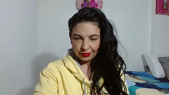 anybellucci43 online show from 07-26-26, 03:35