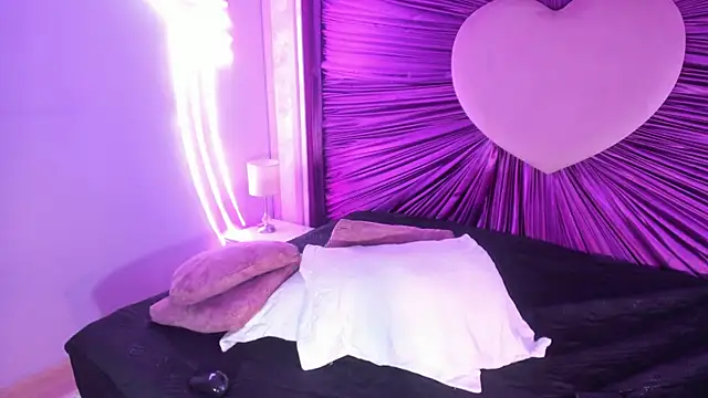 anastasia jhons online show from 04-17-26, 04:15