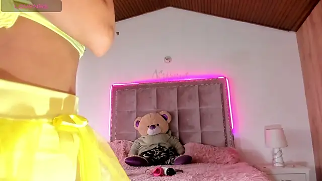 Nicolle ds online show from 12-10-24, 07:43