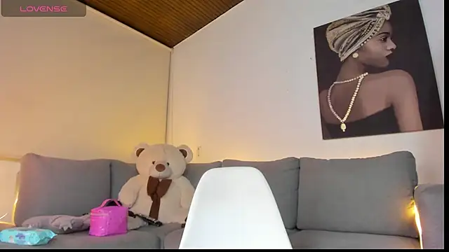 Nicolle ds online show from 01-17-25, 12:31