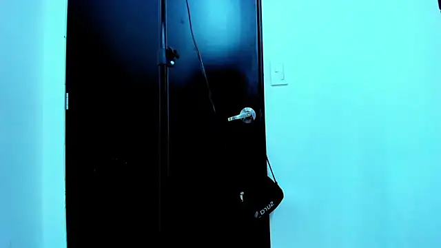 MelissaAndZeuss online show from 10-11-25, 05:08