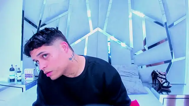 MelissaAndZeuss online show from 03-20-25, 04:51