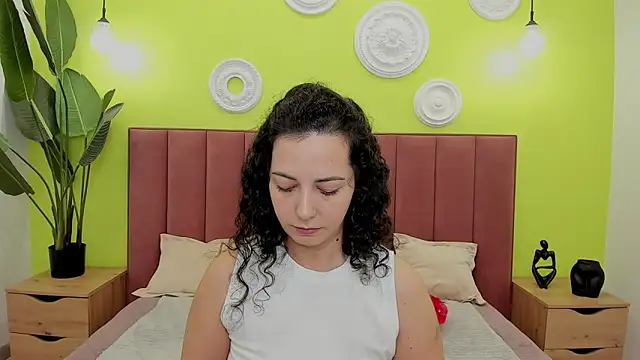 Linda Insatiable online show from 05-07-26, 01:43