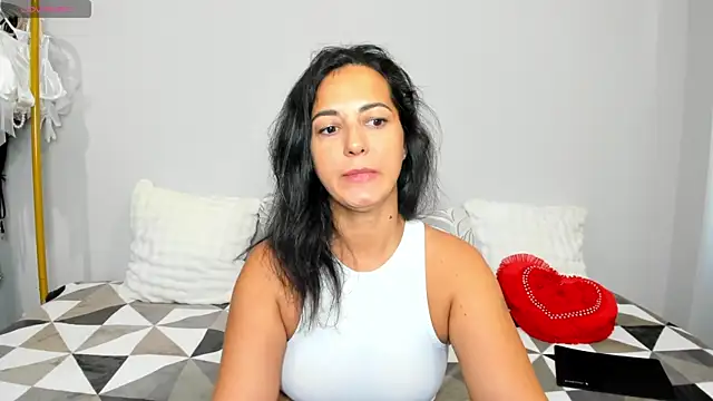 Linda Insatiable online show from 07-11-26, 01:28