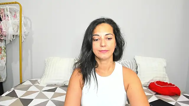 Linda Insatiable online show from 07-02-26, 01:06