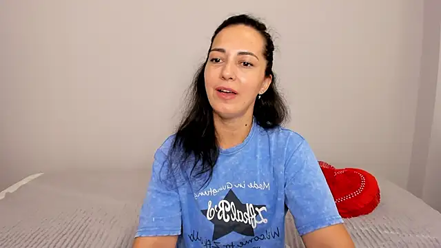 Linda Insatiable online show from 06-15-26, 01:28
