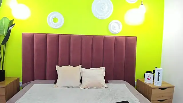 Linda Insatiable online show from 03-14-26, 01:33