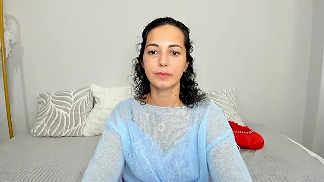 Linda Insatiable online show from 06-19-26, 01:33