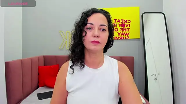 Linda Insatiable online show from 11-27-25, 01:28