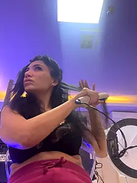 Denise Taylor online show from 10-23-25, 05:28