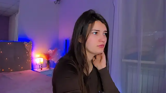 Snapshot of Laura_Leee chatting on 03-01-26, 06:13 Laura Leee online show from 03-01-26, 06:13