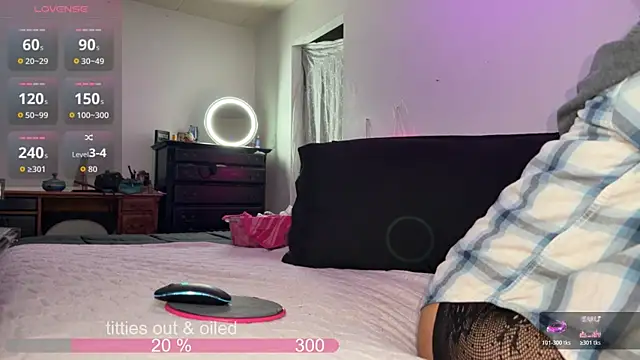 VeronicaRonnieTaylor online show from 03-28-26, 07:42