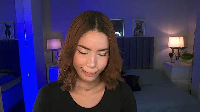 Madie  collins online show from 07-08-26, 11:55