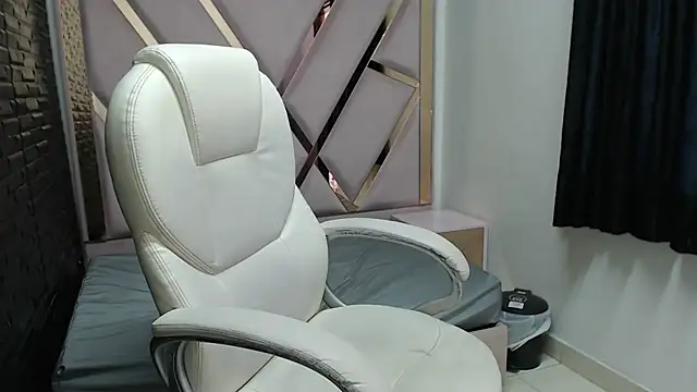ShanayaKops online show from 03-02-25, 01:09