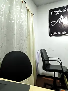 Snapshot of DULCE__26 chatting on 09-14-25, 12:44 DULCE  26 online show from 09-14-25, 12:44